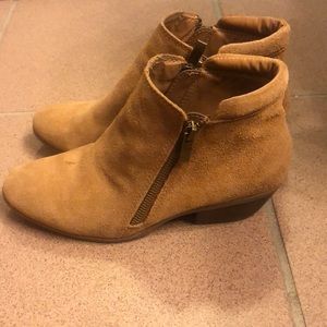 Ankle boots